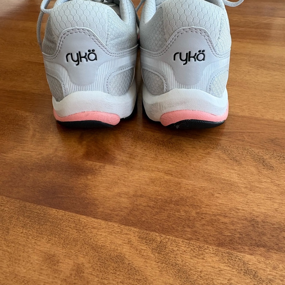 Women's Ryka Athletic Shoes - Picture 6 of 7